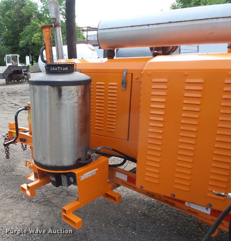 image for item FM9672 2006 Vermeer Ring-o-matic 550 vacuum excavator