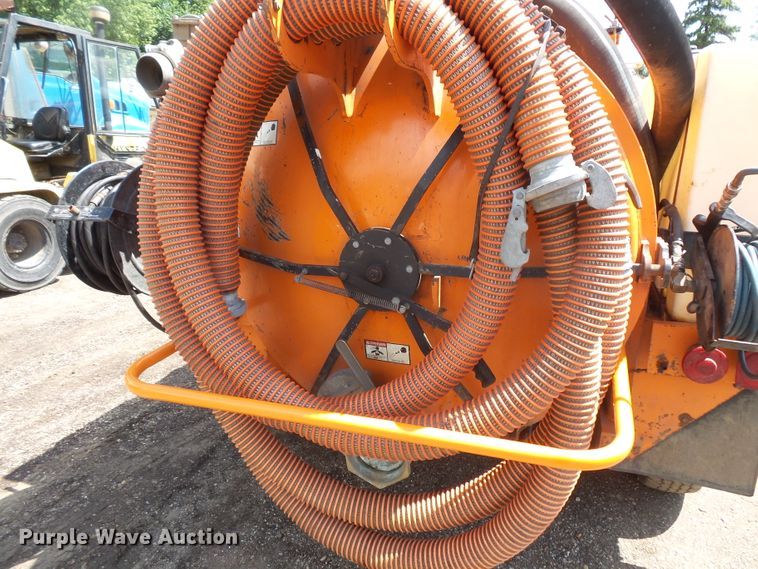 image for item FM9672 2006 Vermeer Ring-o-matic 550 vacuum excavator