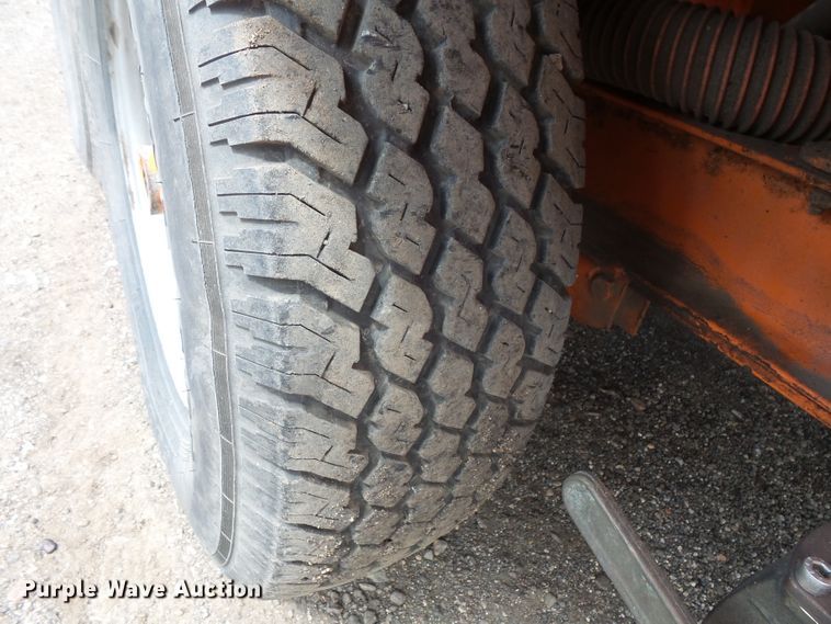 image for item FM9672 2006 Vermeer Ring-o-matic 550 vacuum excavator