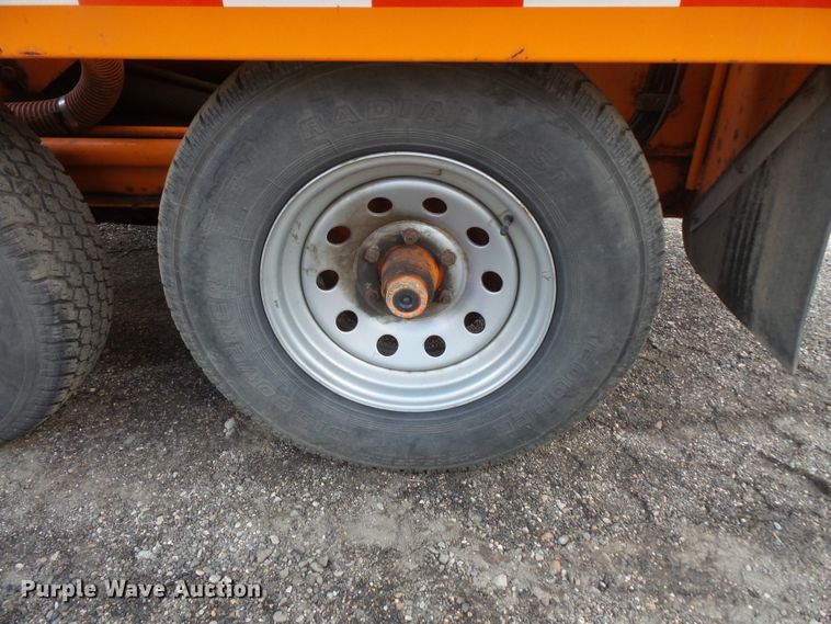 image for item FM9672 2006 Vermeer Ring-o-matic 550 vacuum excavator