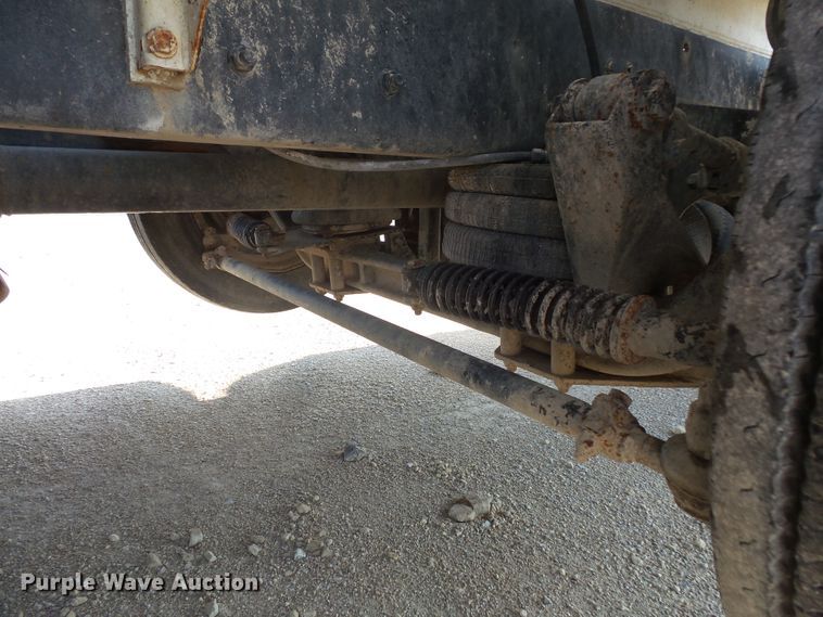 image for item FM9676 2001 Mack RD690S ready mix truck