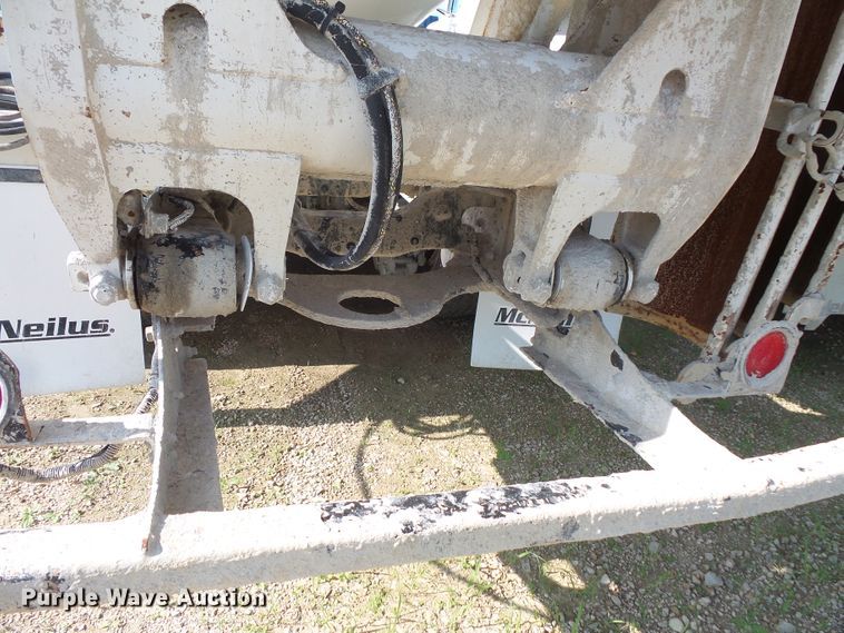 image for item FM9676 2001 Mack RD690S ready mix truck