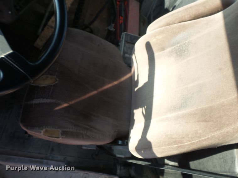 image for item FM9676 2001 Mack RD690S ready mix truck