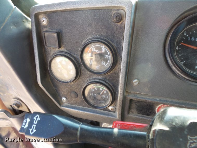 image for item FM9676 2001 Mack RD690S ready mix truck