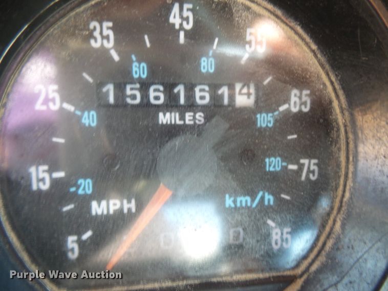 image for item FM9676 2001 Mack RD690S ready mix truck