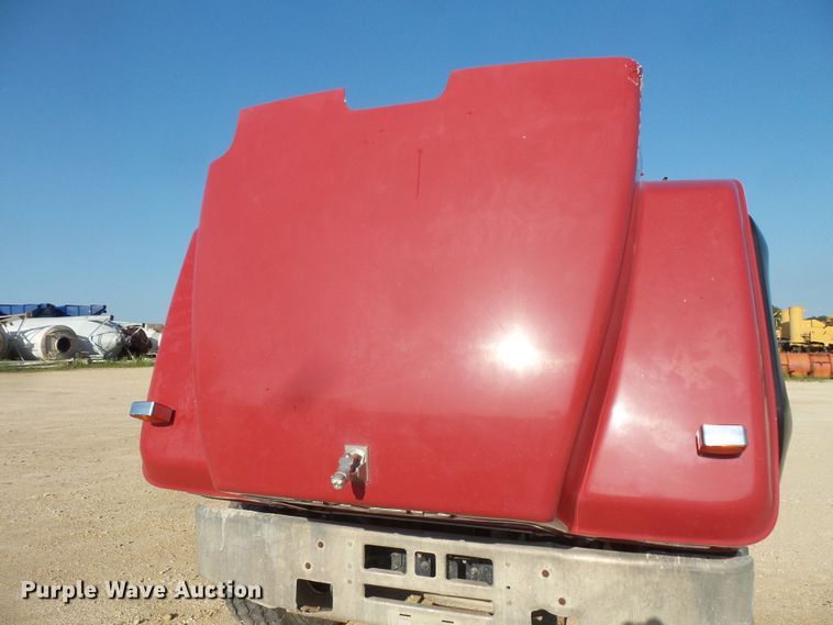 image for item FM9676 2001 Mack RD690S ready mix truck