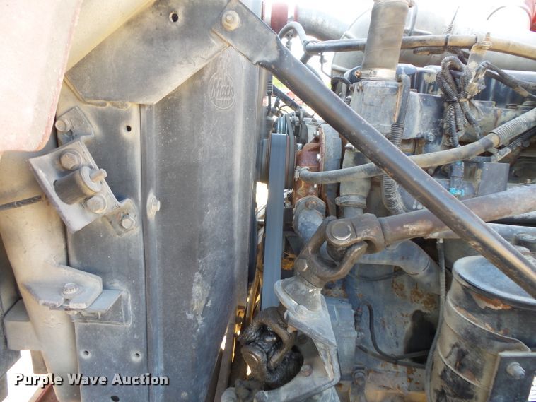 image for item FM9676 2001 Mack RD690S ready mix truck