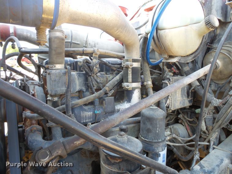 image for item FM9676 2001 Mack RD690S ready mix truck