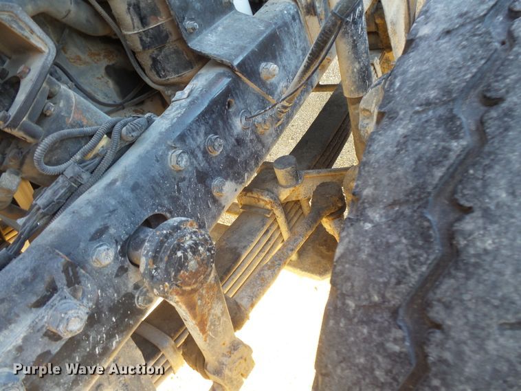 image for item FM9676 2001 Mack RD690S ready mix truck