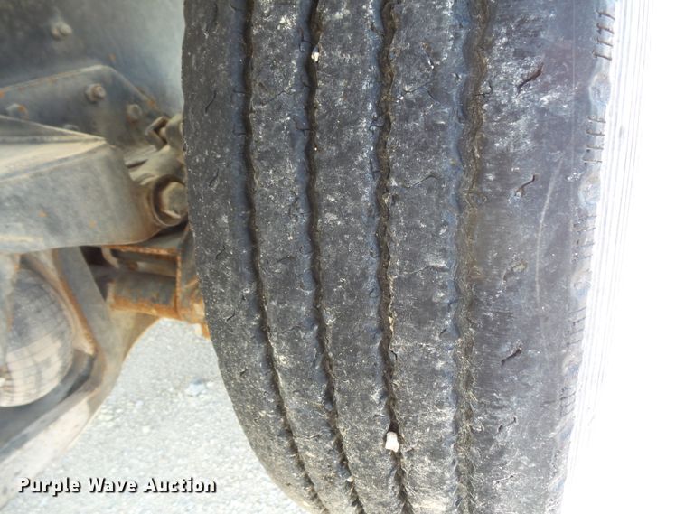 image for item FM9676 2001 Mack RD690S ready mix truck