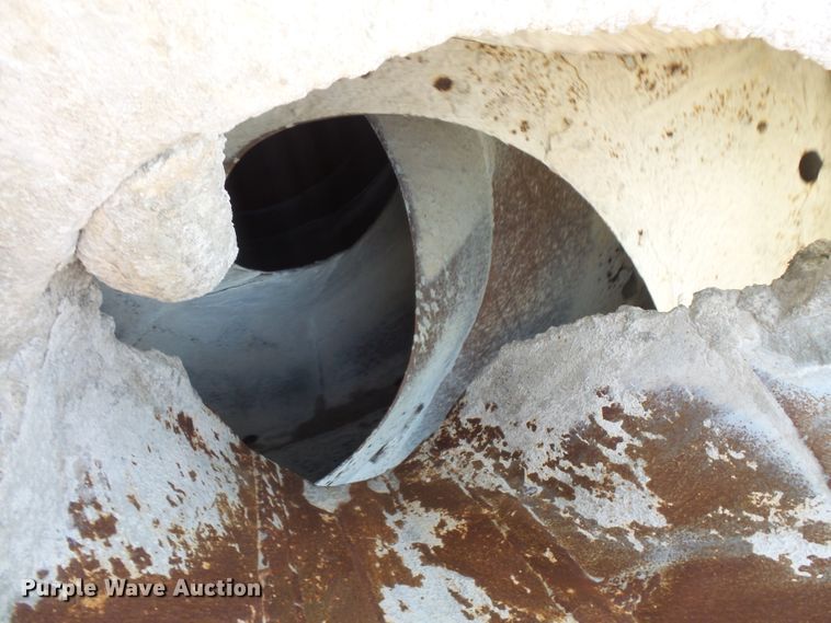 image for item FM9677 2000 Mack RD ready mix truck