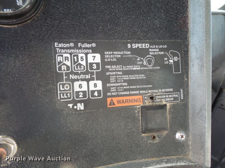 image for item FM9677 2000 Mack RD ready mix truck