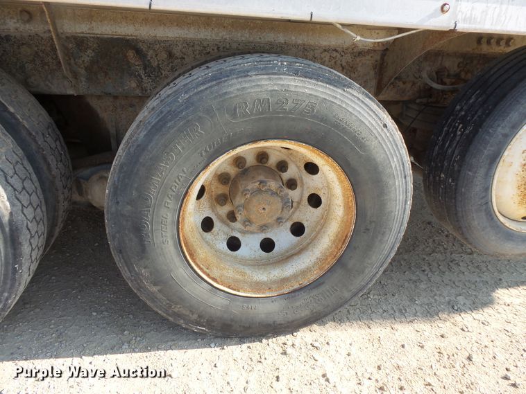 image for item FM9677 2000 Mack RD ready mix truck