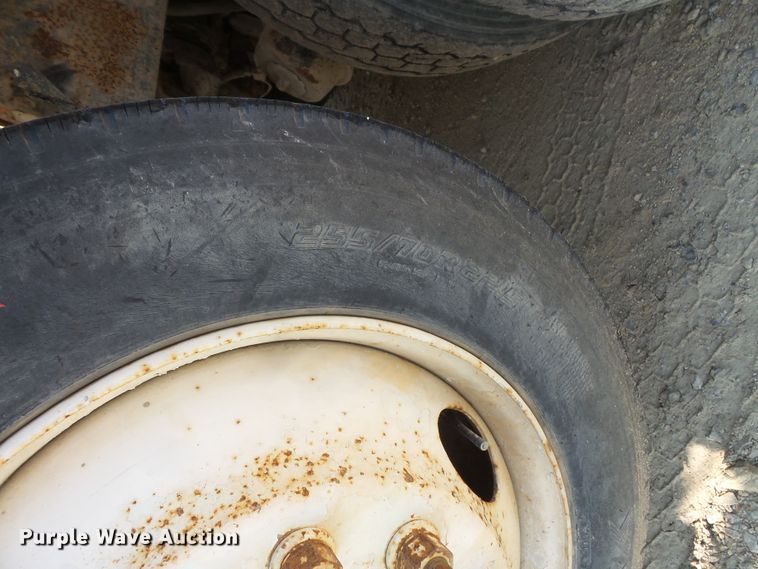 image for item FM9677 2000 Mack RD ready mix truck