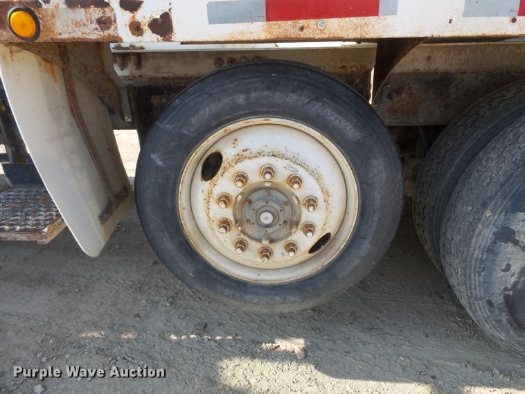 image for item FM9677 2000 Mack RD ready mix truck