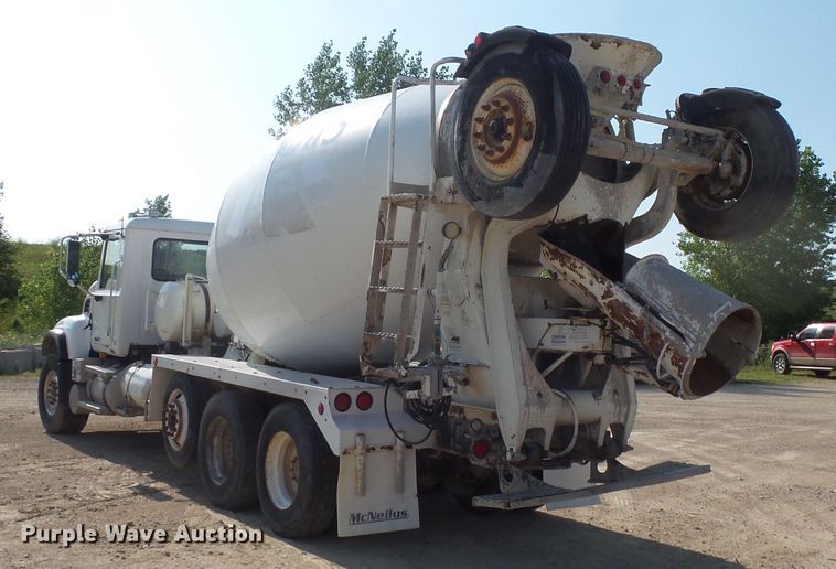 image for item FM9678 2003 Mack CV ready mix truck