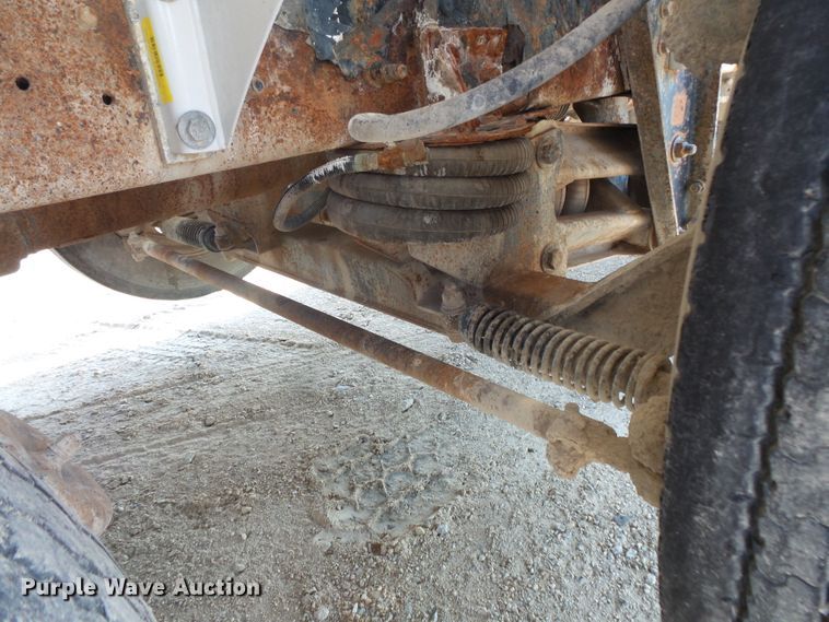 image for item FM9678 2003 Mack CV ready mix truck