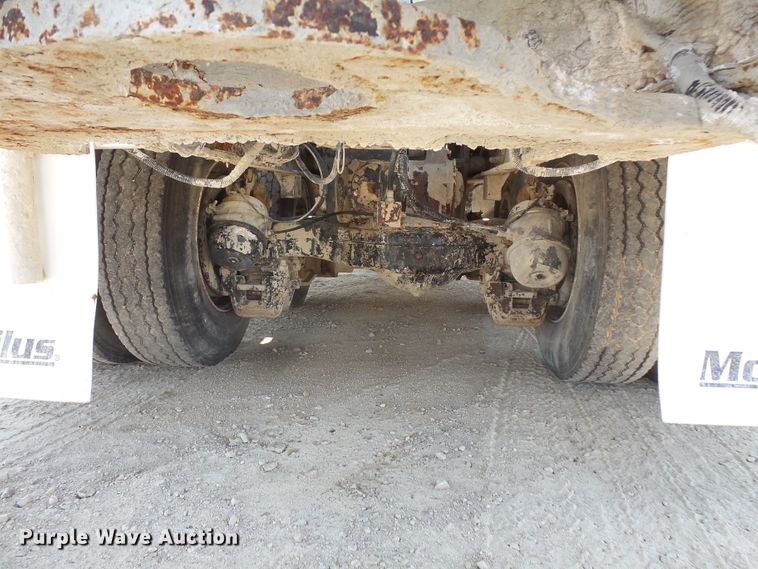 image for item FM9678 2003 Mack CV ready mix truck