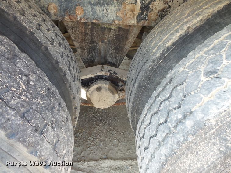 image for item FM9678 2003 Mack CV ready mix truck