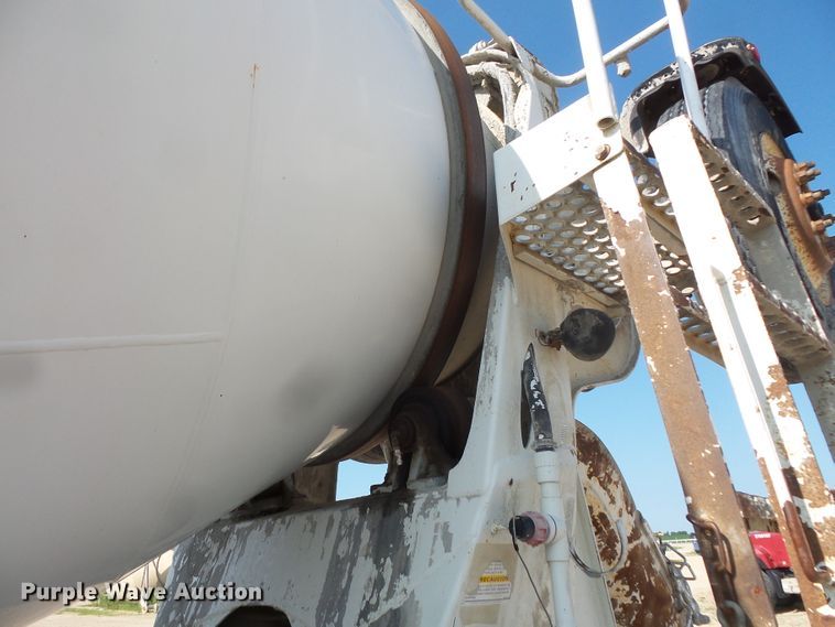 image for item FM9678 2003 Mack CV ready mix truck