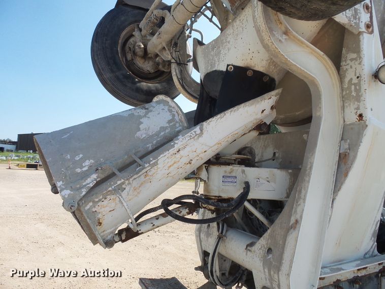 image for item FM9678 2003 Mack CV ready mix truck