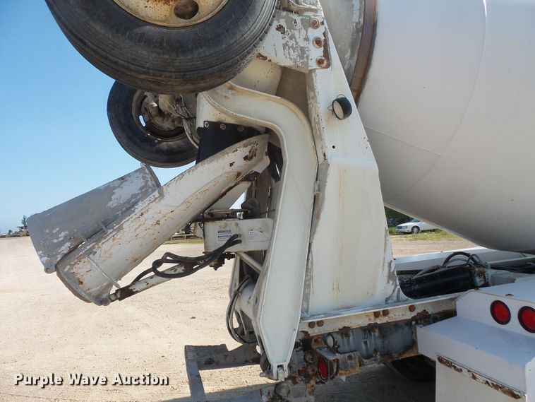 image for item FM9678 2003 Mack CV ready mix truck