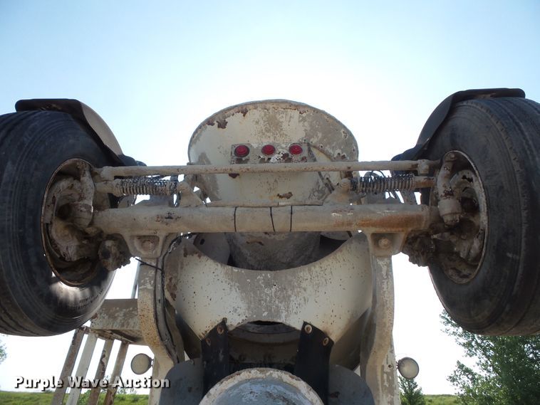 image for item FM9678 2003 Mack CV ready mix truck