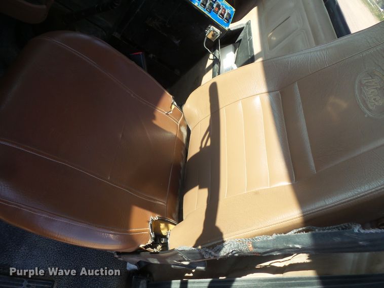 image for item FM9678 2003 Mack CV ready mix truck