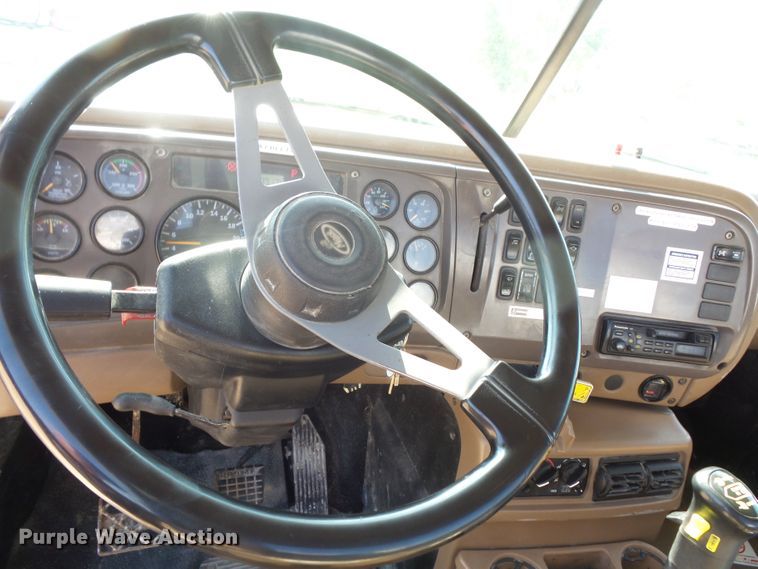 image for item FM9678 2003 Mack CV ready mix truck