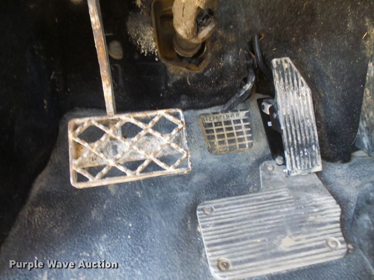 image for item FM9678 2003 Mack CV ready mix truck