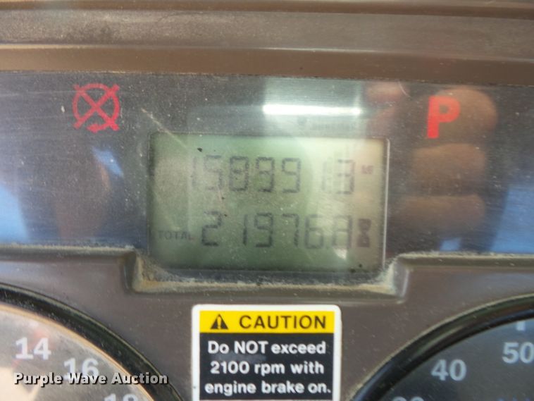 image for item FM9678 2003 Mack CV ready mix truck