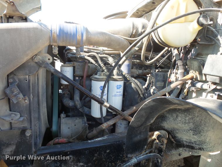 image for item FM9678 2003 Mack CV ready mix truck