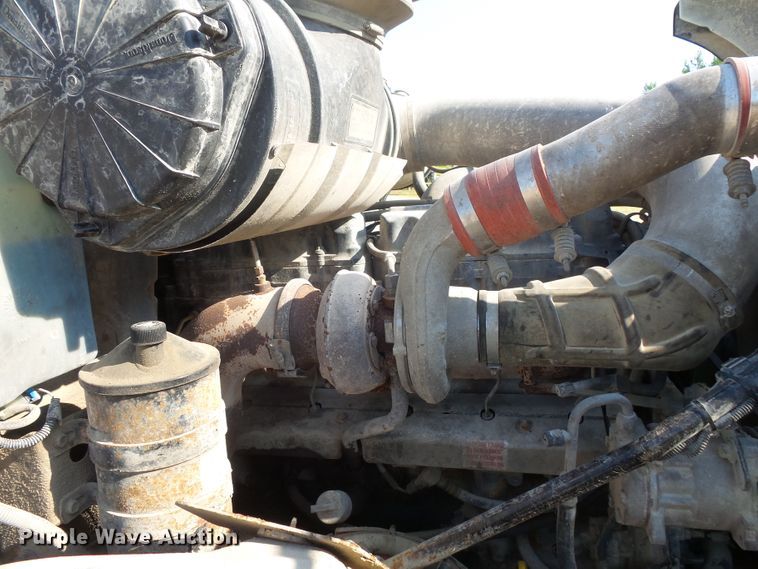 image for item FM9678 2003 Mack CV ready mix truck