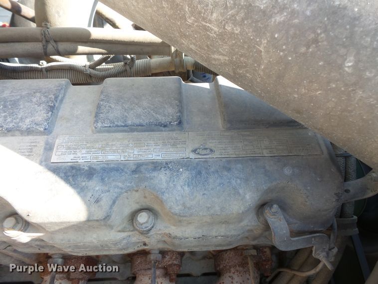 image for item FM9678 2003 Mack CV ready mix truck