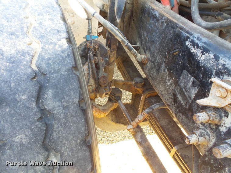 image for item FM9678 2003 Mack CV ready mix truck