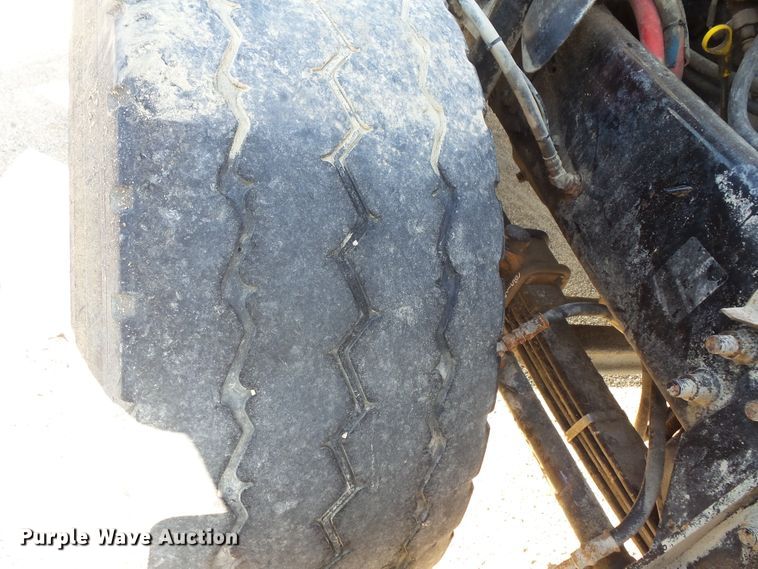 image for item FM9678 2003 Mack CV ready mix truck