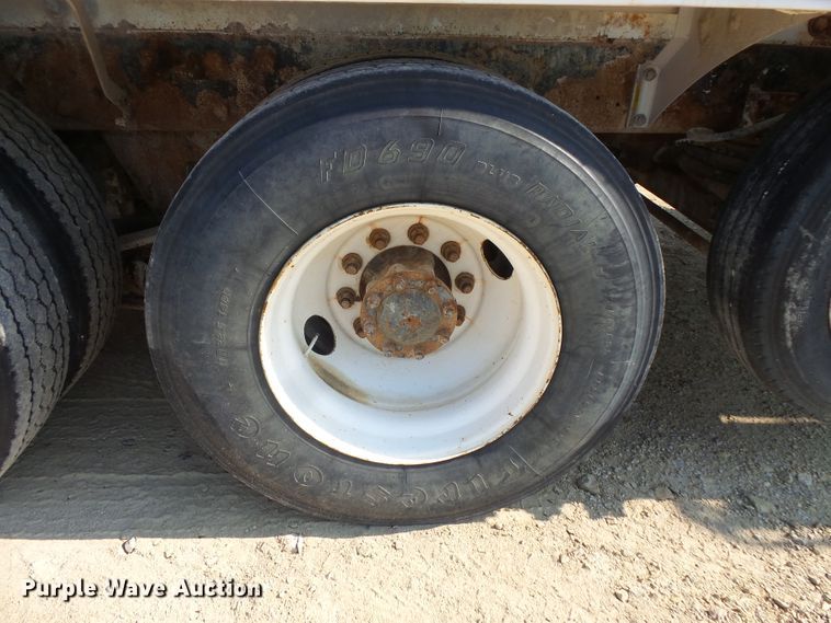 image for item FM9678 2003 Mack CV ready mix truck