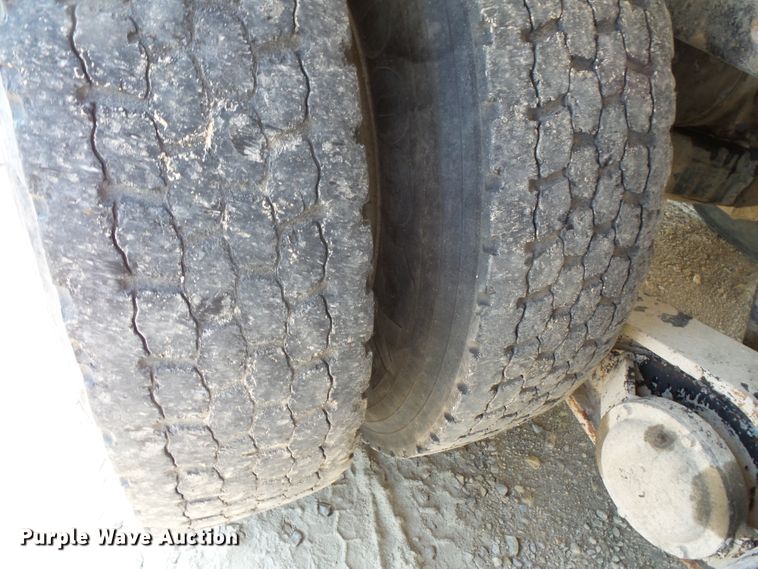 image for item FM9678 2003 Mack CV ready mix truck