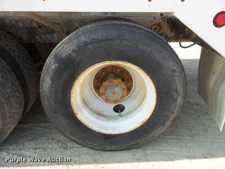 image for item FM9678 2003 Mack CV ready mix truck