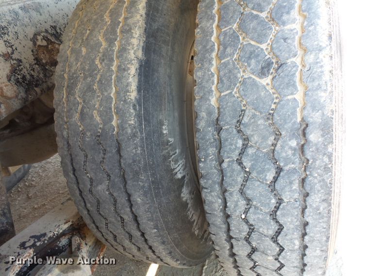 image for item FM9678 2003 Mack CV ready mix truck