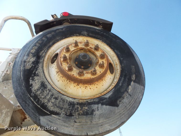 image for item FM9678 2003 Mack CV ready mix truck