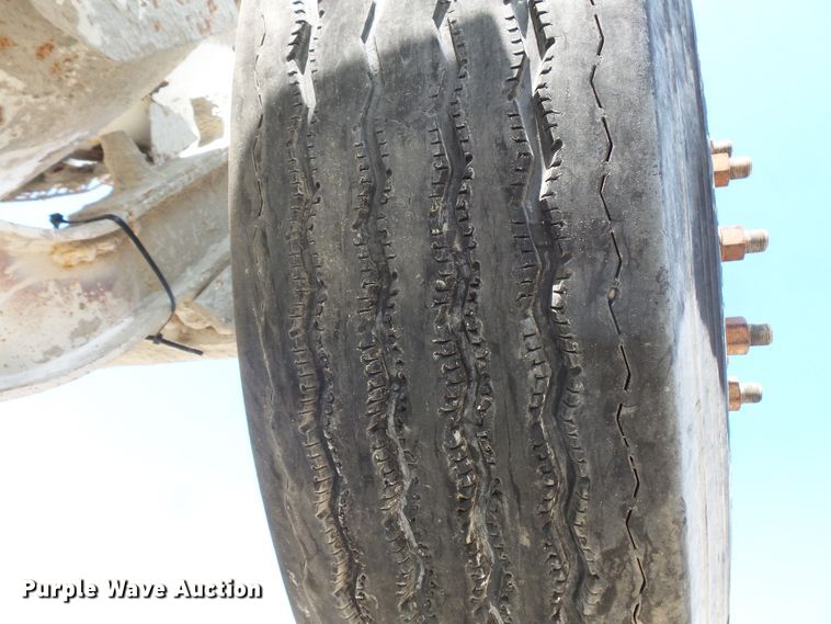 image for item FM9678 2003 Mack CV ready mix truck