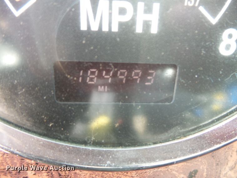 image for item FM9679 2001 International 5500i ready mix truck