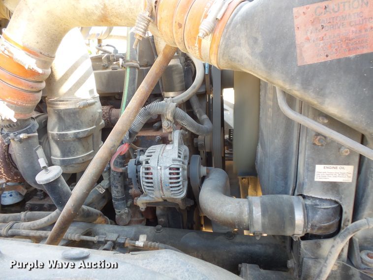 image for item FM9679 2001 International 5500i ready mix truck