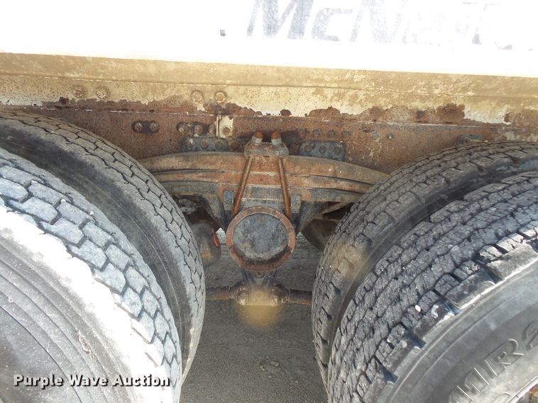 image for item FM9680 2002 Volvo VHD ready mix truck