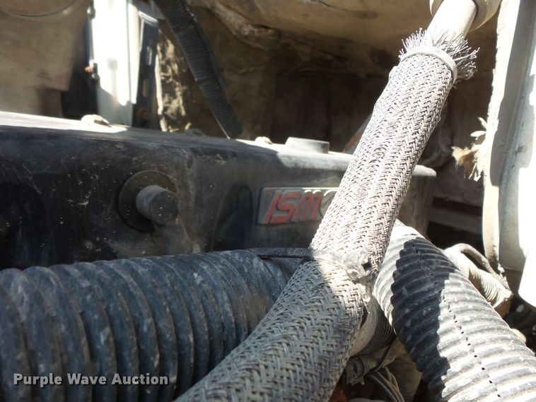 image for item FM9680 2002 Volvo VHD ready mix truck