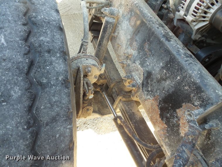 image for item FM9680 2002 Volvo VHD ready mix truck