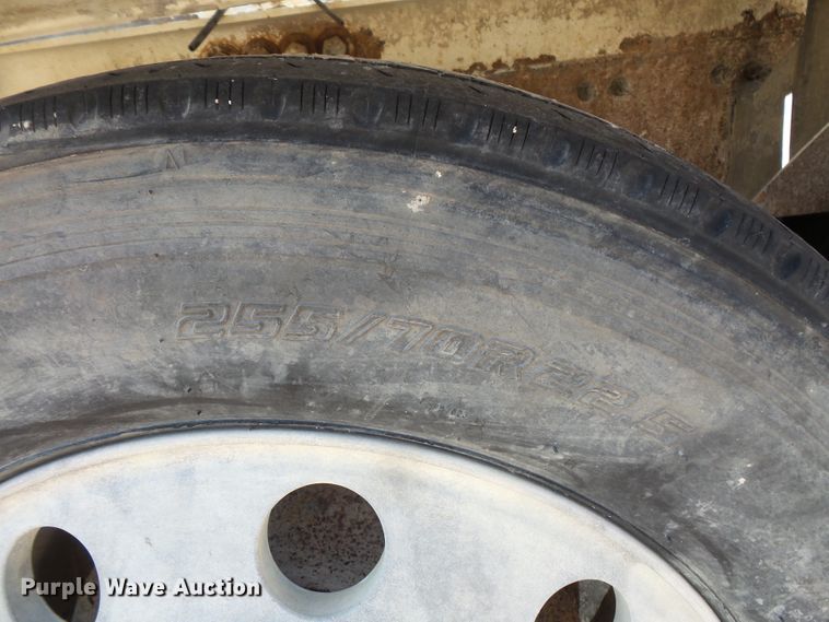 image for item FM9680 2002 Volvo VHD ready mix truck