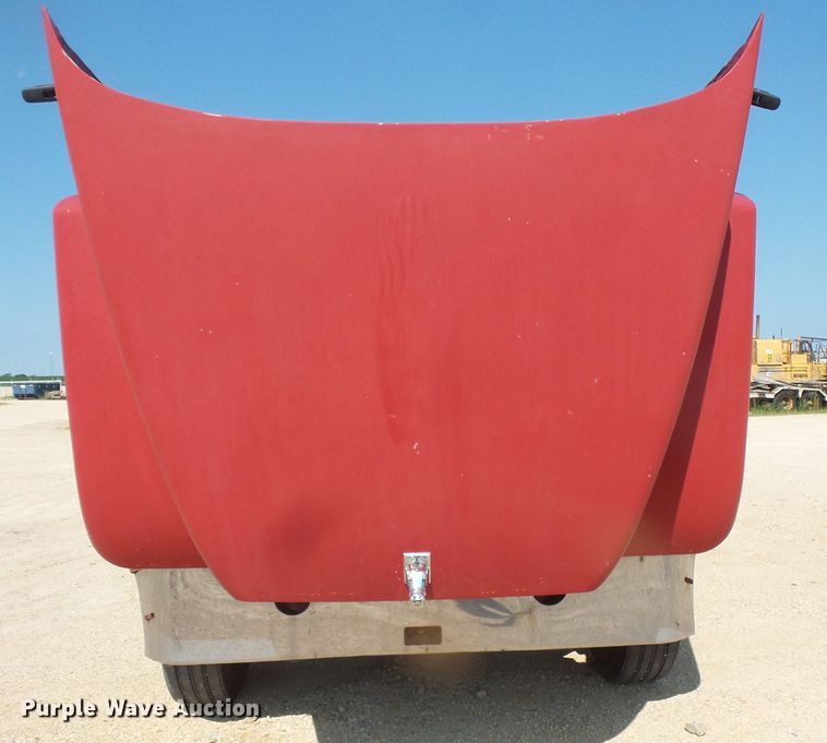 image for item FM9681 2006 Mack CHN613 semi truck