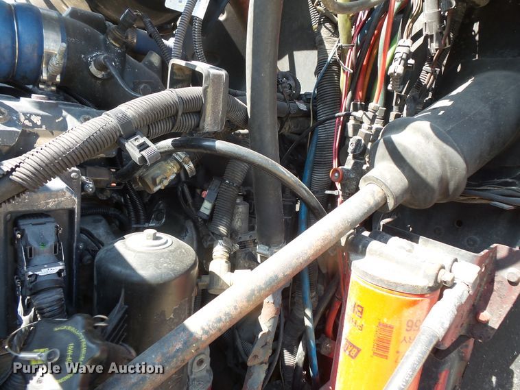 image for item FM9681 2006 Mack CHN613 semi truck